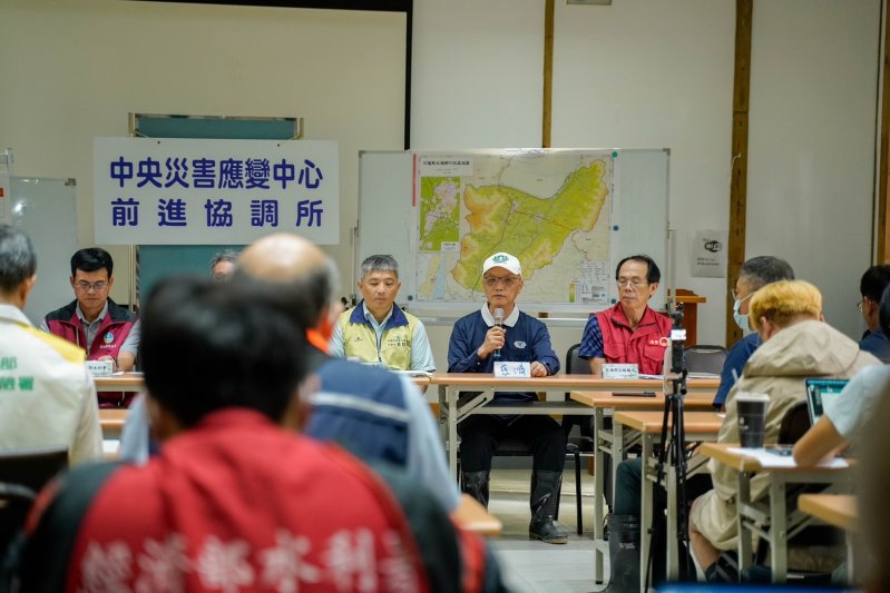 賴總協調官：兩週完成防洪設施加固 持續動員部會資源 提供民眾支持 加速家園復原