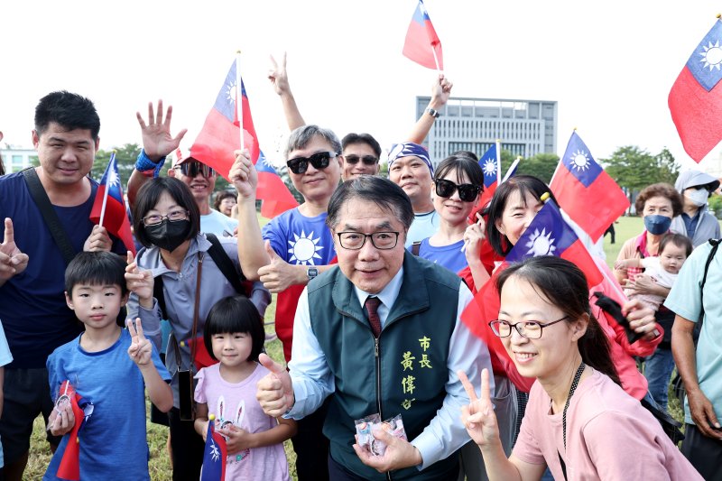 台南市舉辦114年國慶升旗典禮 黃偉哲感謝市民團結助台南度過難關