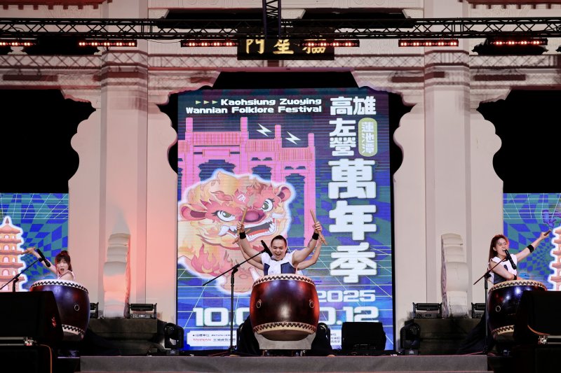 高雄萬年季結合傳統與現代　陳其邁盼迎火獅淨化社會民心
