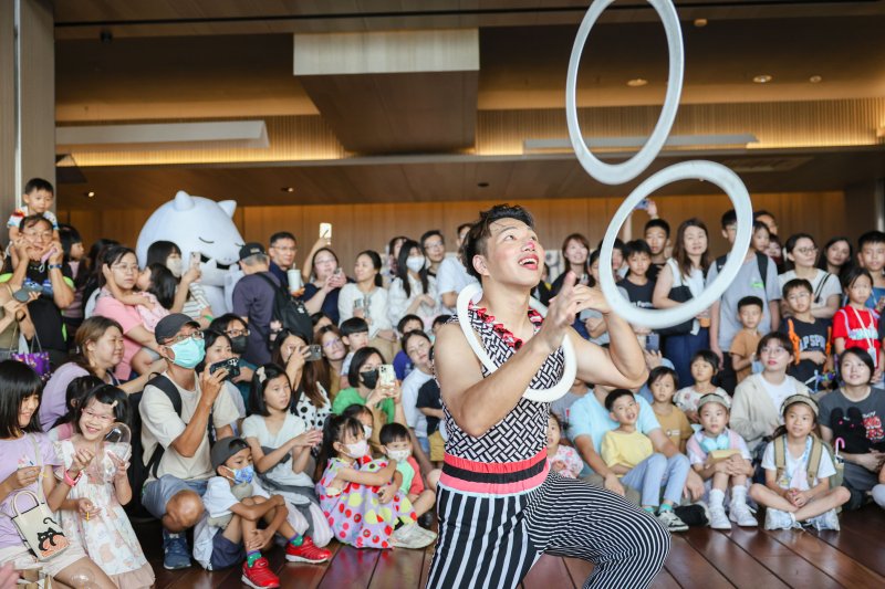 FOCASA馬戲團快閃表演10/12壓軸登場　在高雄「承億酒店」近距離看奇幻馬戲