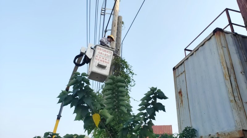  輕颱鳳凰步步逼近南台灣  台電高雄區處全力戒備防颱