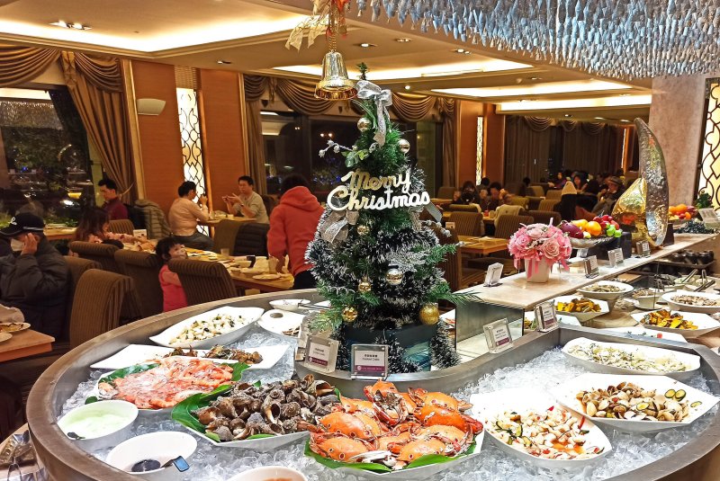 歡慶歲末義大世界跨年煙火秀 義大天悅住宿用餐優惠多