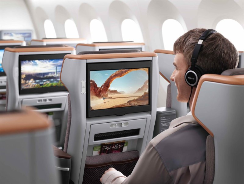 長榮航空引領潮流 導入Panasonic Avionics Arc™ 3D立體飛行地圖 搶先業界大升級 為機上娛樂系統體驗增添趣味