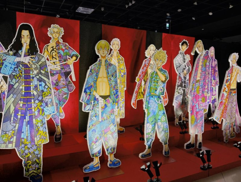  《TOKYO卍REVENGERS EXHIBITION》夢時代高雄場，展覽限定商品公開！
