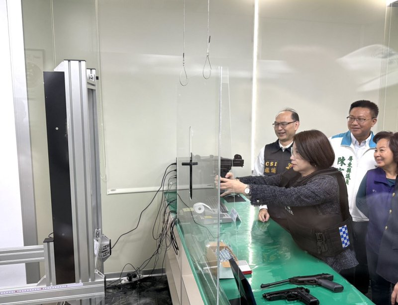 屏東縣警局建置國內最南端槍彈實驗室及添購警用裝備 強化鑑識量能及員警安全防護