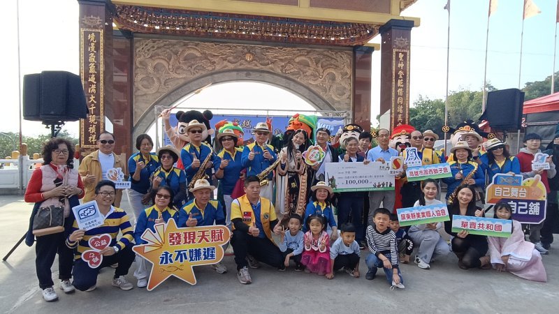 穿越三國做公益！高雄創意市集掀熱潮，關公、諸葛亮邀親子同樂