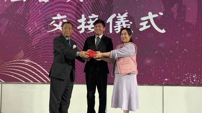 高雄市家長協會理事長交接 羅嘉季接棒 延續品格教育使命 