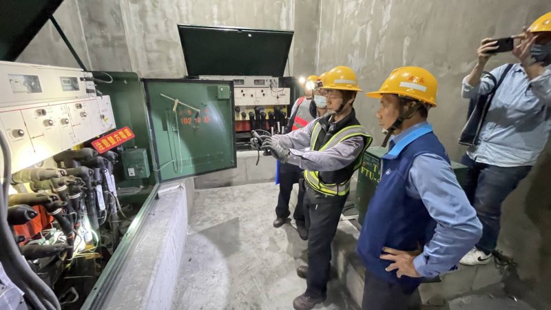 春節用電大整備！台電高雄、鳳山區處啟動專案檢測　守護交通醫療不中斷