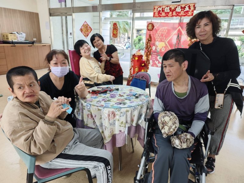 只要有你在，無家馬係家~ 春節前夕送溫暖 關懷達人陪伴憨兒迎新年