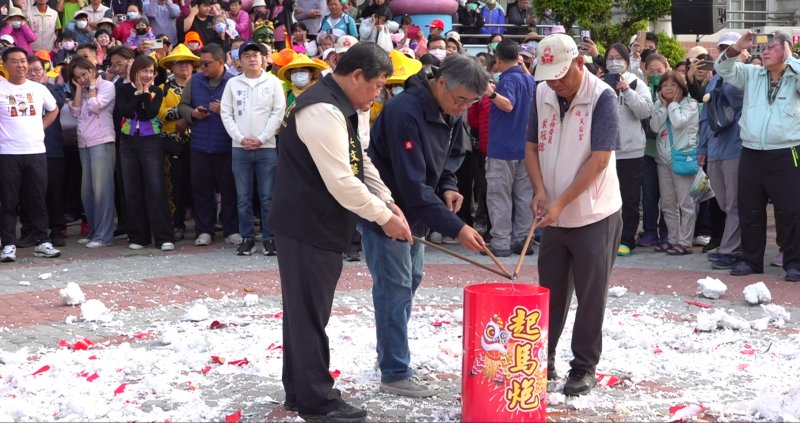 出席旗山天后宮馬年媽祖文化節　政治人物參與祈平安點炮迎福
