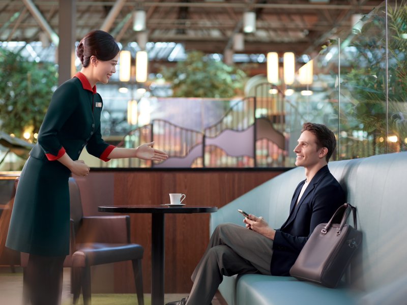 長榮航空為國籍航空首家推出「EVA iLOUNGE」數位服務平台