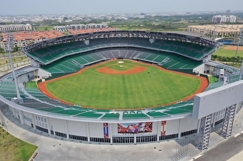 臺南2.5萬席全國最大戶外棒球場啟用　亞太329開幕戰門票完售
