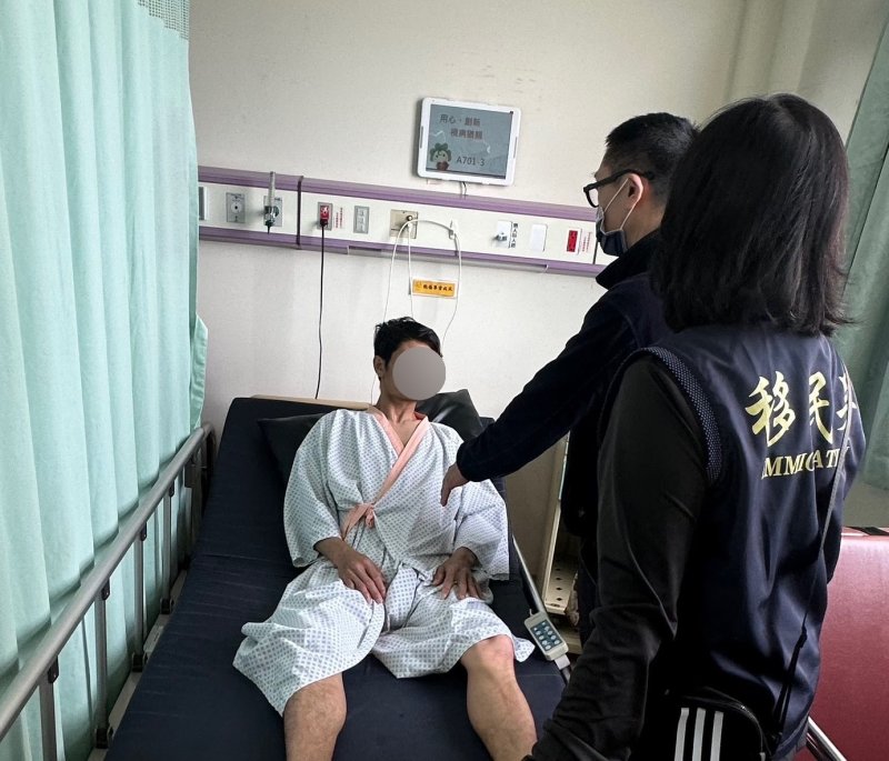 急病救治盼歸途  移民署高雄收容所深夜搶命助返國