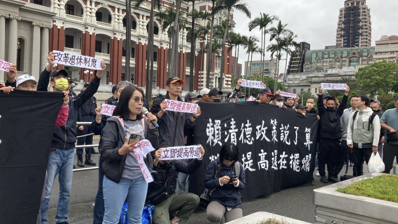 工會前進總統府　籲提高勞退新制雇主提撥率