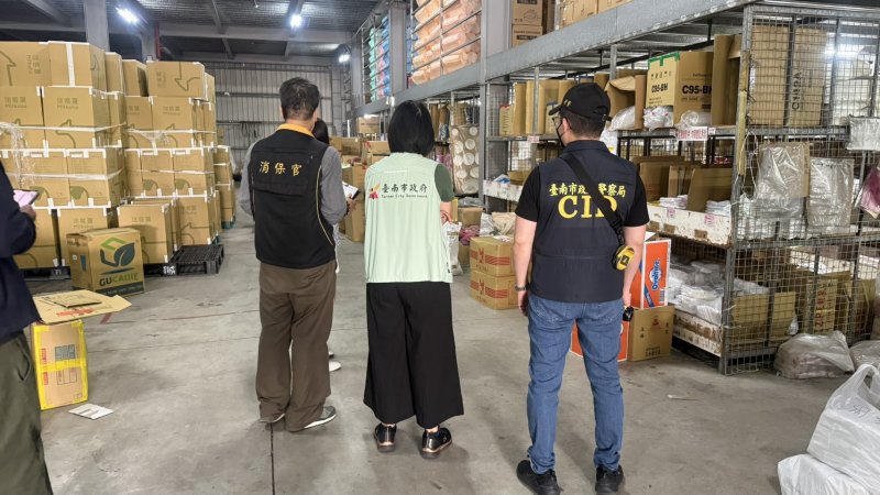 塑膠袋奇貨可居 南市查核近40家業者 配合中央平價專案鋪貨穩定供需
