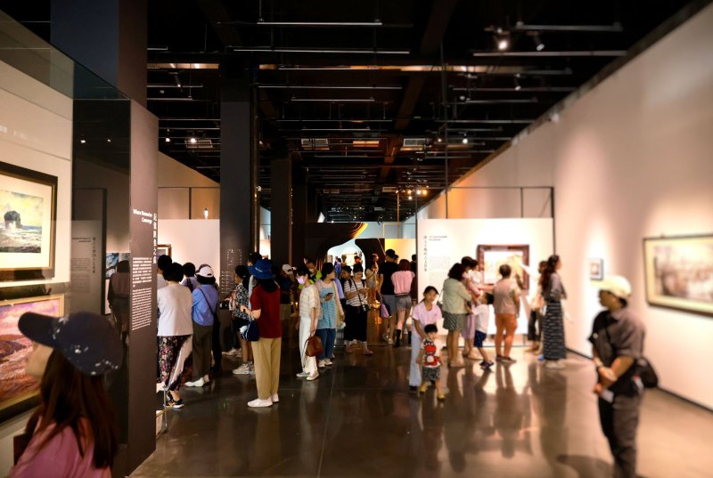 屏東縣立美術館開館首月狂吸人潮　屏菸入園突破10萬人次