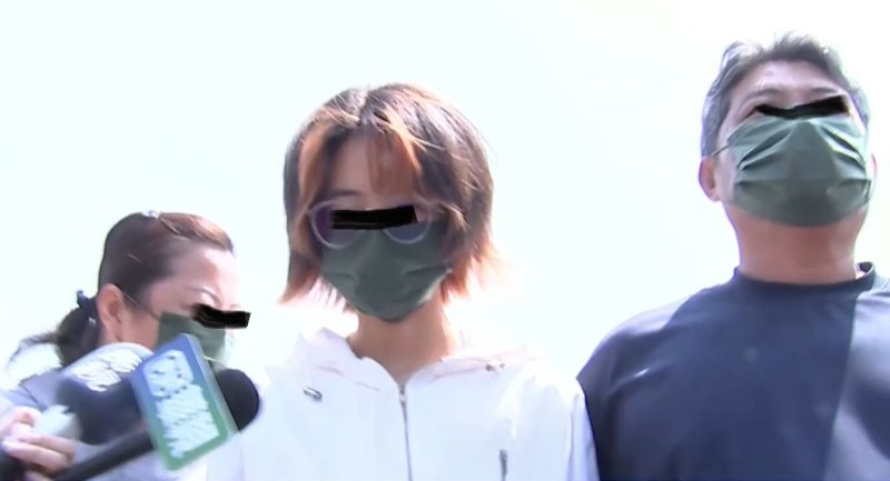 遲來的90度鞠躬！台南女警鄭詠心車禍亡第5天　肇事女大生赴靈堂致歉