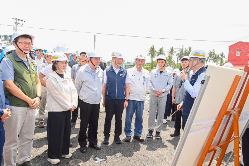 卓揆視察高鐵屏東站特定區工程進度：打造雙鐵新核心 