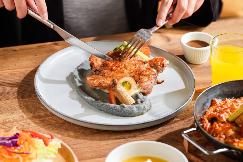 高雄旅遊熱潮持續升溫！ 和逸飯店‧高雄中山館打造港都微醺慢活提案
