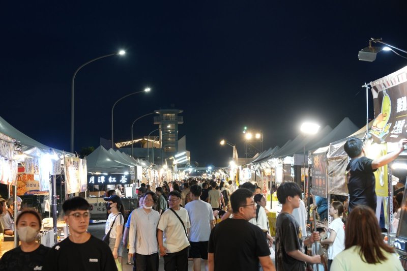 鹽琉趴搖滾辦桌海味十足 無人機點亮新園海洋航運園區