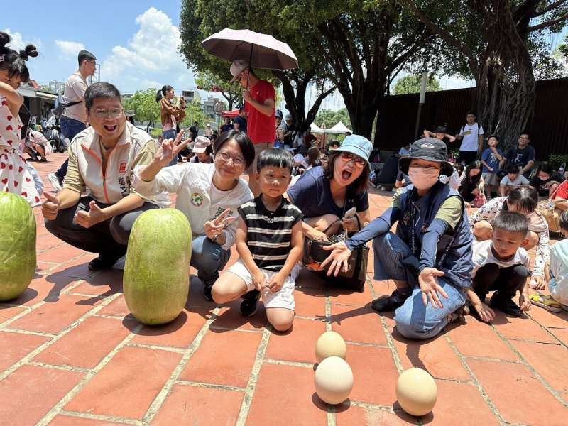 端午佳節學子午時齊聚屏東書院 立蛋祈好運