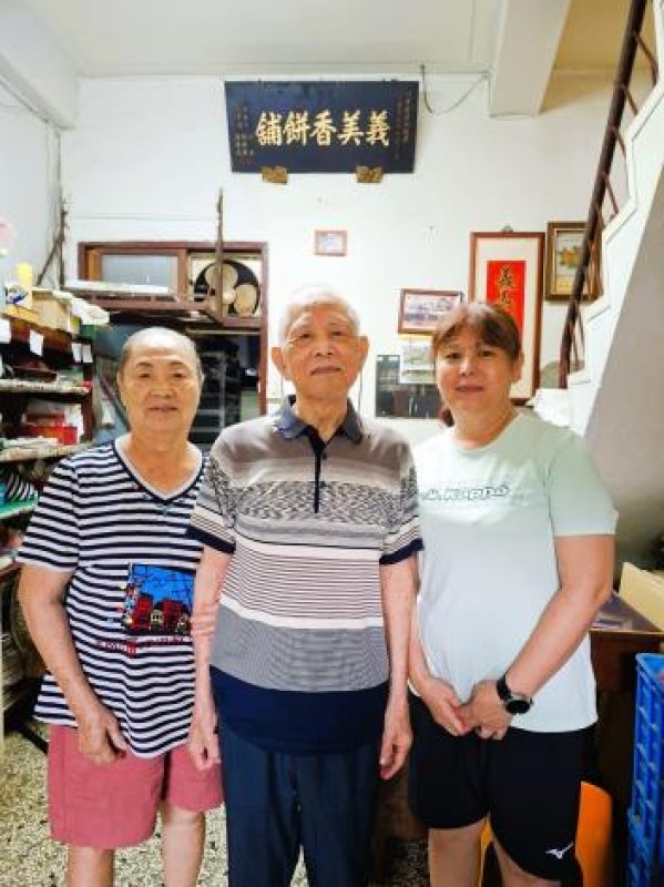 「鹹甜引路臺南味」走進義美香餅舖 四果餅、古早味麵粉酥飄香傳承