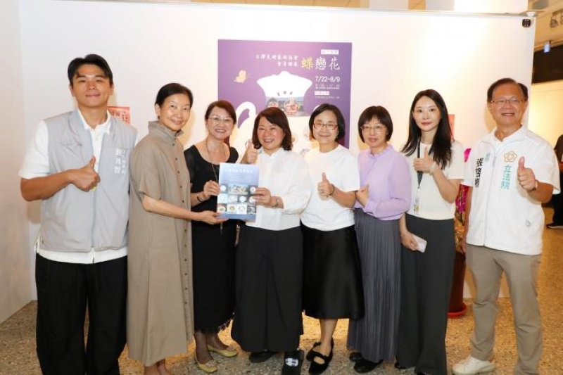 父親節藝文好去處！「瓷上風景：蝶戀花」展期倒數2日　黃敏惠邀民眾把握賞瓷繪