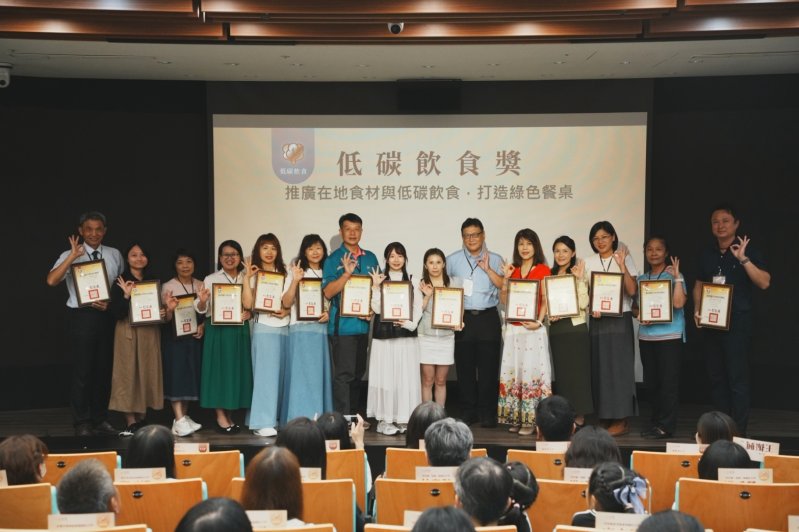 發揮食材在地魅力 臺南學校午餐品質獲肯定!後壁國小、勝利國小 勇奪教育部第三屆「午星獎」