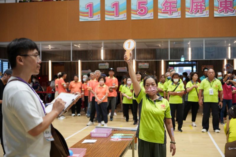 全縣16支隊伍、逾500名環保志工齊聚縣府大禮堂 全縣16支隊伍、逾500名環保志工齊聚縣府大禮堂