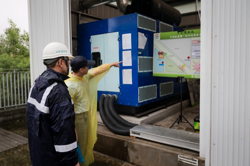  防汛不能鬆懈、治水持續精進 賴瑞隆接連勘查水情籲市民提高警覺