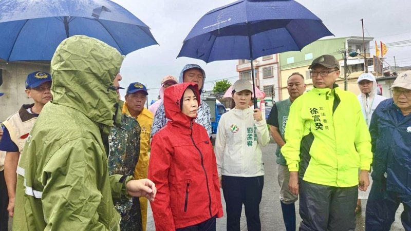 屏東遭超大豪雨侵襲　周春米三地勘災 全力提升抗洪韌性