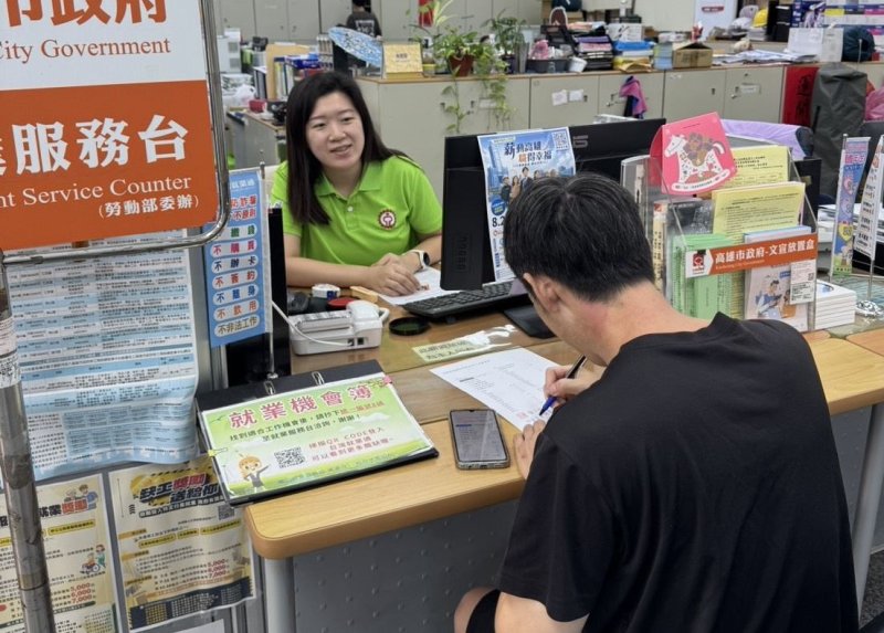 缺工產業迎中高齡人才　重返職場最高可享高額獎助金