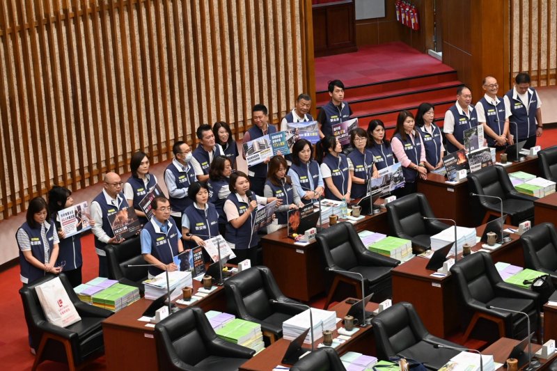 高雄議會最後一次市長施政報告　藍綠交鋒治水、工安、財政與城市轉型
