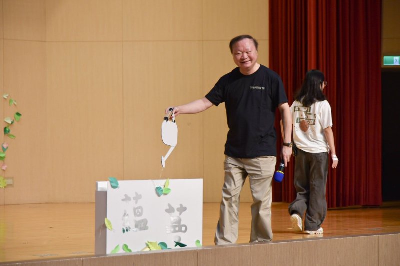 「蘊蔓」119級新鮮人啟程 高師大校長勉勵善用AI、跨域學習