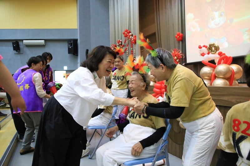 嘉市長者福利再升級 10月起65歲以上享健保費補助