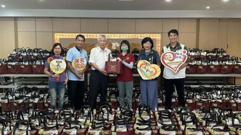 暖心送愛到台南　台灣首廟天壇捐650份福袋及白米助弱勢家戶