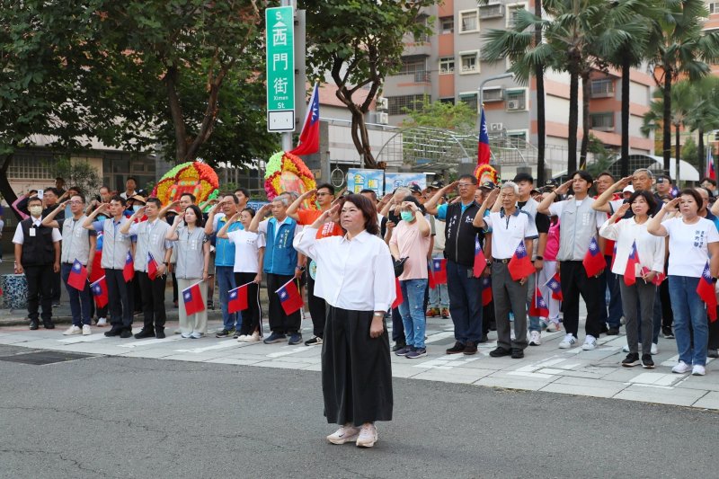 嘉義市國慶升旗典禮登場　黃敏惠邀市民攜手邁向未來
