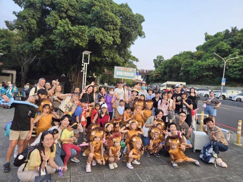 小小火獅大集合！勝利附幼萌娃亮相左營萬年季　可愛魅力席捲現場
