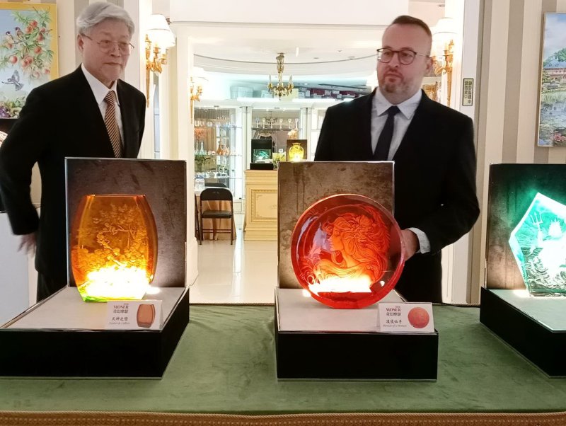 摩瑟水晶巡迴展隆重呈現「藝境之巔，耀世鋒芒」