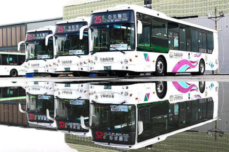 黃偉哲市長積極優化市區公車路網
