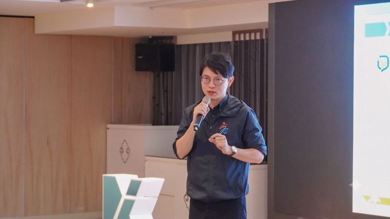 青年局長林楷軒出席「2026永續高雄：創新創業資金媒合會」致詞表示，資金媒合會的核心在於落實「賽後陪跑機制」，協助脫穎而出的優秀團隊對接創投資金與產業資源