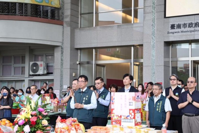 黃偉哲指出,曾文市政願景園區是市府推動溪北地區發展的重要據點 黃偉哲指出,曾文市政願景園區是市府推動溪北地區發展的重要據點