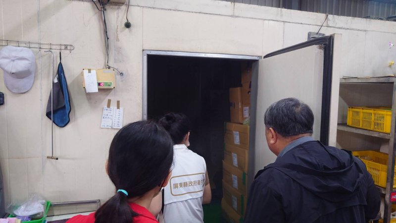 教育處聯合衛生局人員至團廚房稽查食材及庫房環衛生