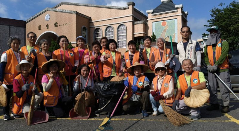 鼓勵市民從日常生活做起,共同維護乾淨、安全、健康的生活環境 鼓勵市民從日常生活做起,共同維護乾淨、安全、健康的生活環境
