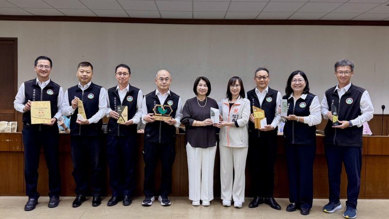 於縣主管會報獻獎-114年度全國環境保護績效考核