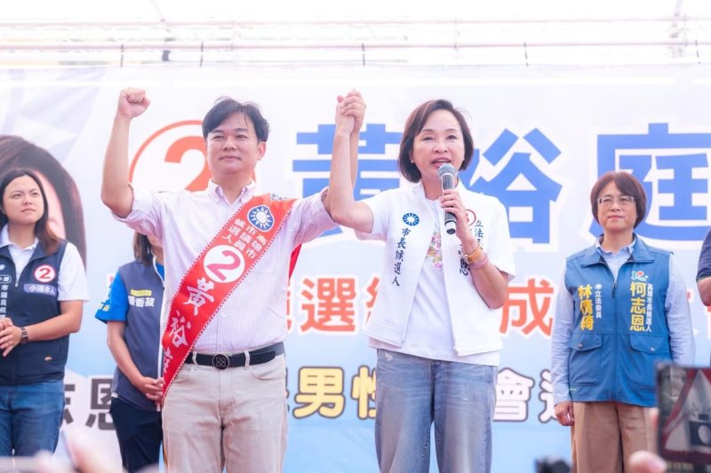 柯志恩呼籲集中選票 支持黃裕庭  圖/鄭司文翻攝