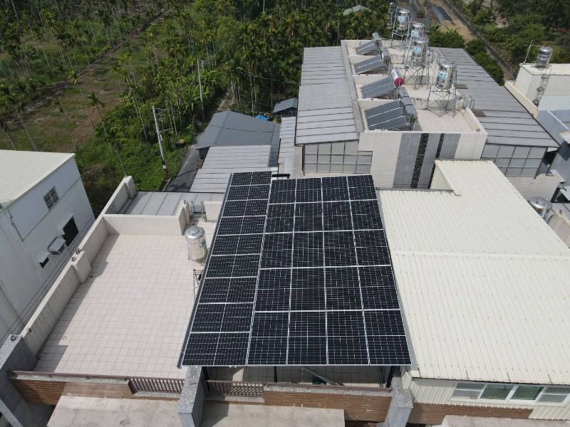 強化淨零碳排綠能政策 屏縣推動家戶屋頂光電最高補助200萬元