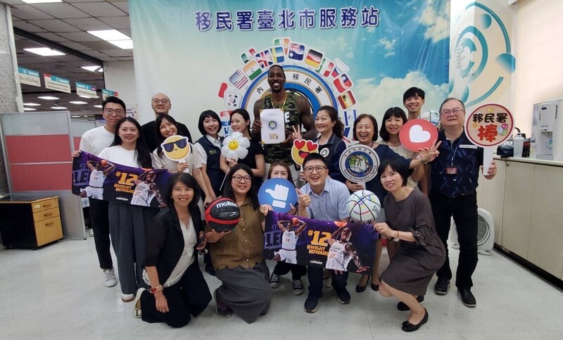 前NBA巨星魔獸申獲臺灣「就業金卡」