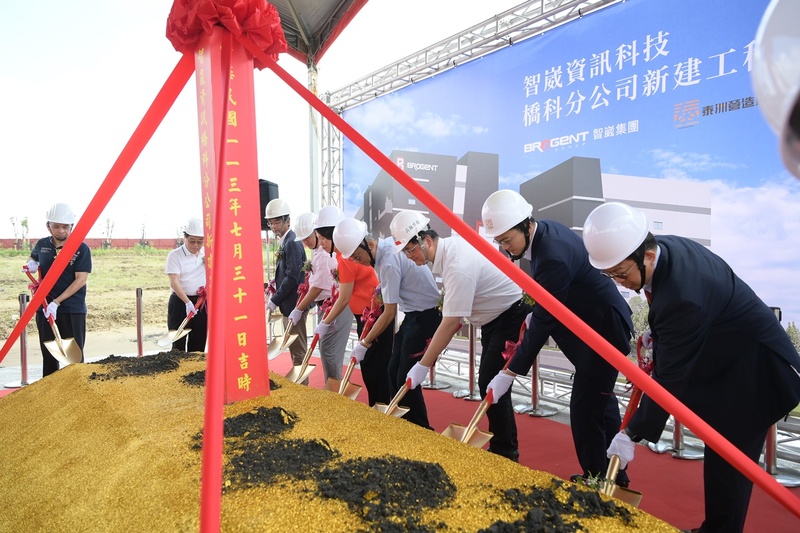 智崴資訊高雄橋科廠正式動土 投資計畫高達20億 擴增大型高階市場產能