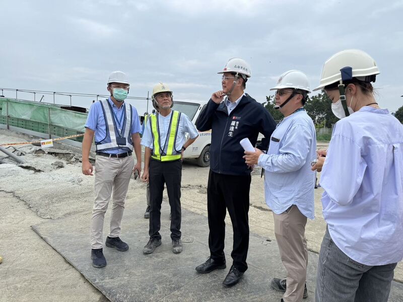 楠梓產業園區與中油高煉廠土污整治工地提前防颱整備工作